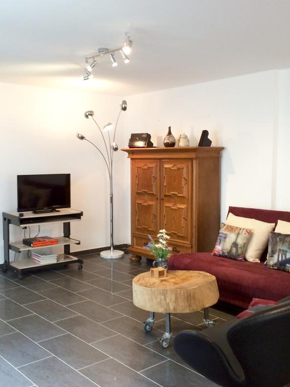 Individuell Wohnen Loft-Charakter Im Innenhof نيوس المظهر الخارجي الصورة